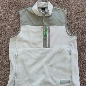 Under Armour Men's Large Light Green Half Zip Sweater Vest